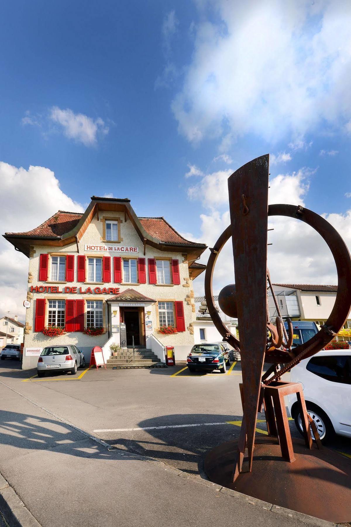 Hotel de la Gare Sugiez Exterior foto